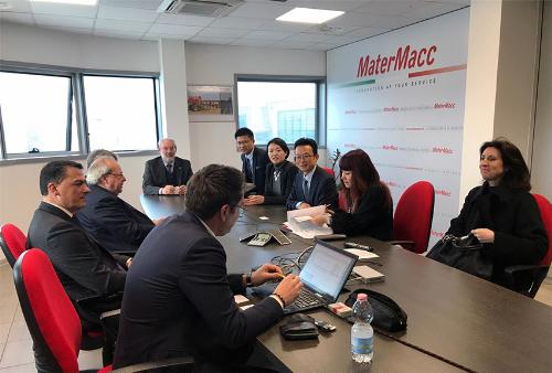 L'incontro del Ministro consigliere della Repubblica popolare cinese in Italia Xu Xiaofeng con il Ceo della Matermacc di San Vito al Tagliamento Massimo Zubelli